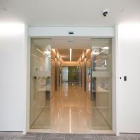 玻璃自動感應(yīng)門